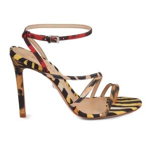 Bargain price for this beautiful pair of heels